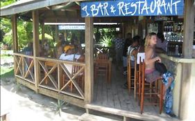 Las Rocas Resort&Dive Center